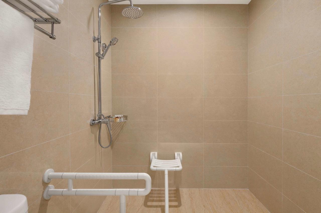 Ramada Shanghai Minhang 외부 사진